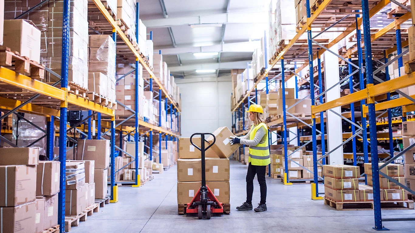 AmericanWarehouses_Blog_TheBestApproachToLeasingWarehouseSpace AmericanWarehouses_Blog_TheBestApproachToLeasingWarehouseSpace